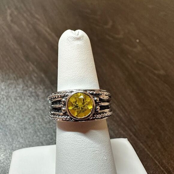 Round cut, faceted citrine solitaire ring in solid sterling silver! - Picture 8 of 12